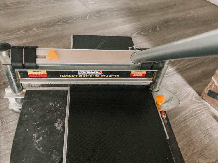 Using a laminate cutter for vinyl plank flooring