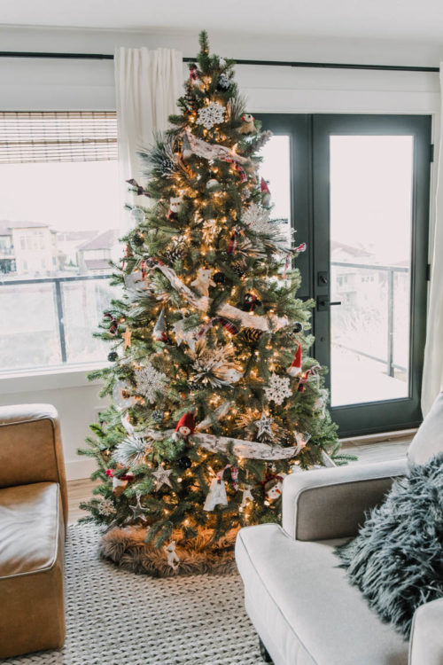 Christmas Tree Decorating Tips: Adding Colour - Lemon Thistle