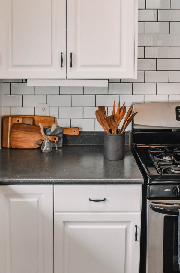 DIY Modern Farmhouse Kitchen Makeover - Lemon Thistle