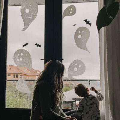 Simple DIY Halloween Window Decor